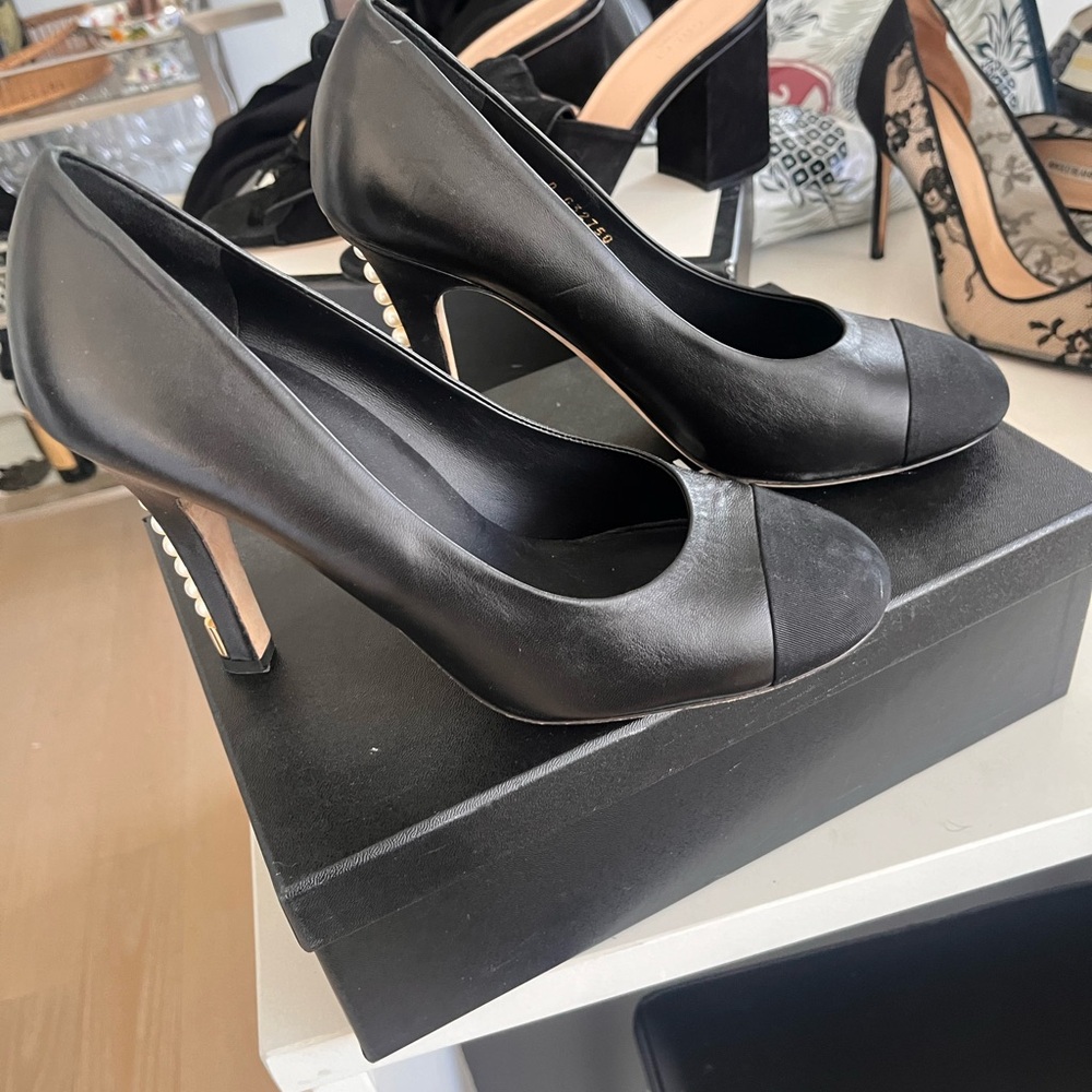Chanel Black Leather & Pearl Pump
